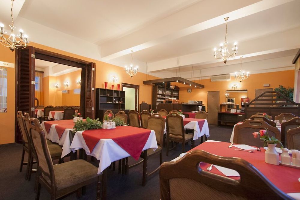 Astra Hotel